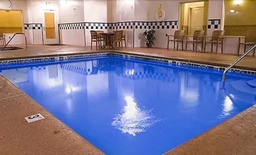 โฮมวู้ด สวีท บาย ฮิลตัน แอลบูเคอร์คี เจอร์นัล เซ็นเตอร์ Hotel ภายนอก รูปภาพ